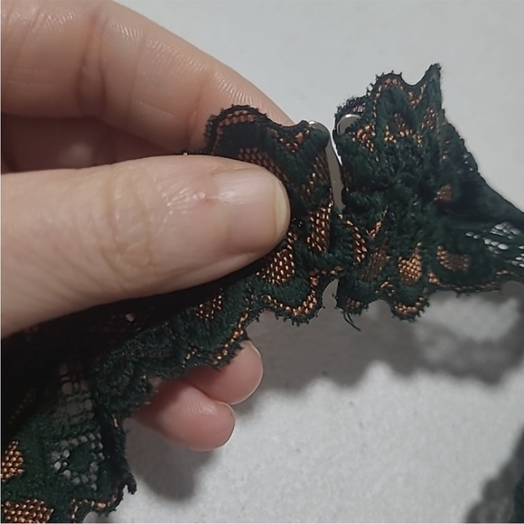 NWT Frederick's Of Hollywood Size Medium Jessica Lace Teddy Green And Gold - Picture 6 of 14